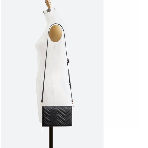 Urban Expressions Kaylee Quilted Clutch - Picture 2 of 8